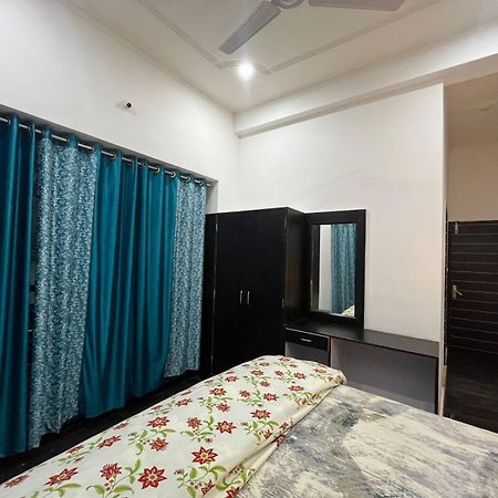 La Calma Homestay Khajuraho Luaran gambar