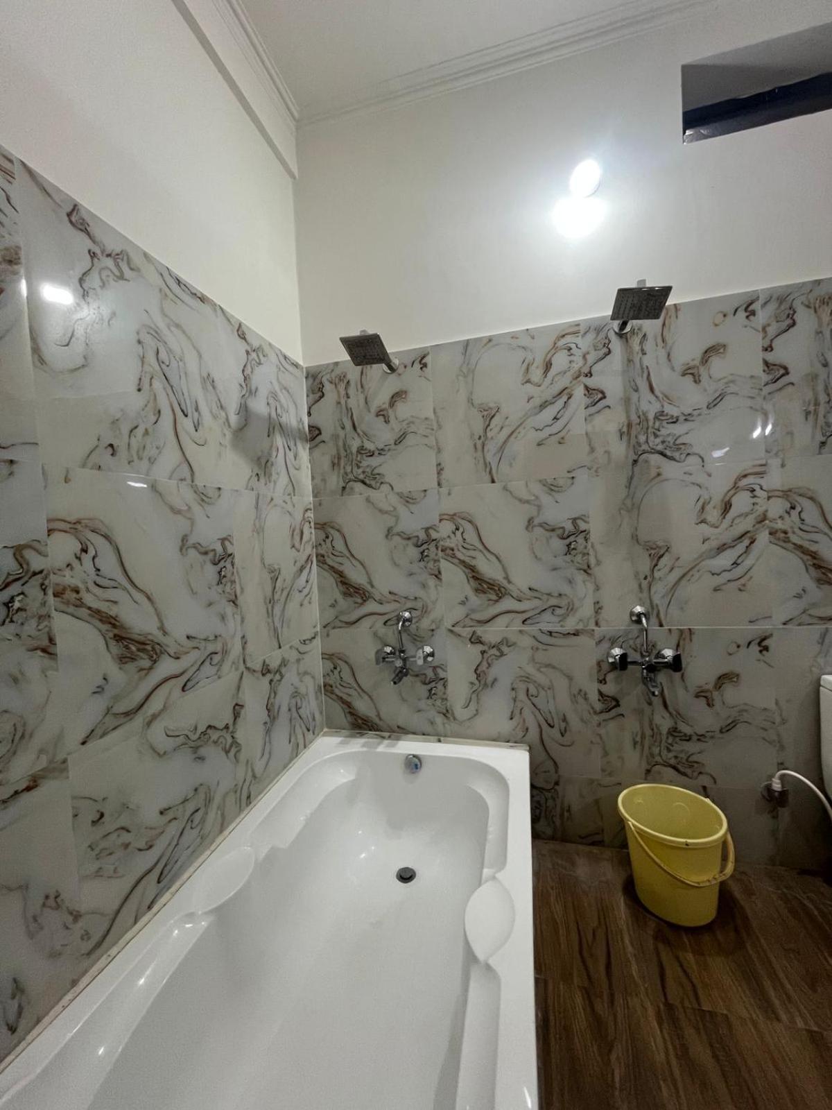 La Calma Homestay Khajuraho Luaran gambar