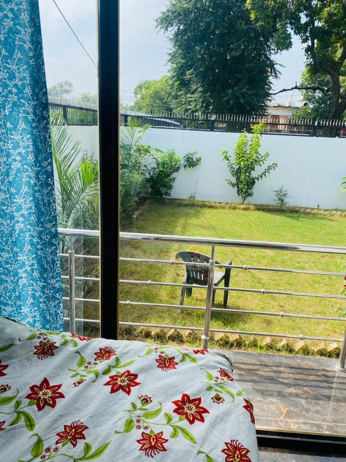 La Calma Homestay Khajuraho Luaran gambar