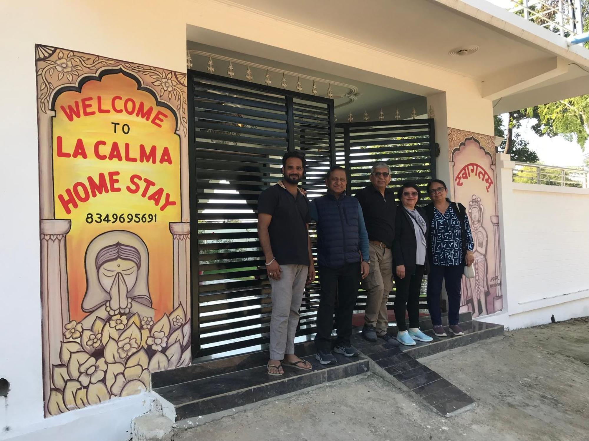 La Calma Homestay Khajuraho Luaran gambar